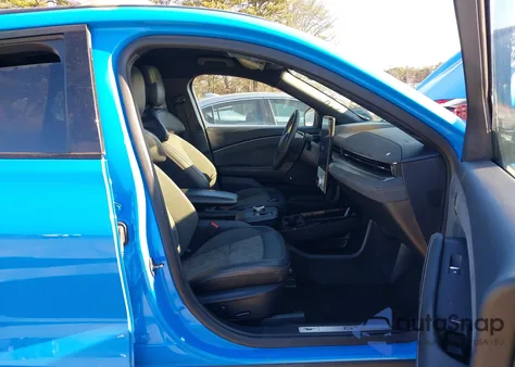 2023 Ford Mustang Mach-E Gt z USA, uszkodzony, nr VIN 3FMTK4SXXPMA19666